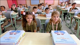 Minik öğrencilerin okul sıralarındaki yolculuğu "uyum" ile başlayacak