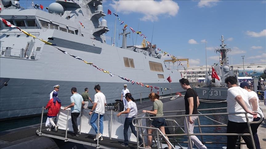 Подлодки TCG Sakarya и TCG Hızırreis вызвали большой интерес у посетителей TEKNOFEST Mavi Vatan