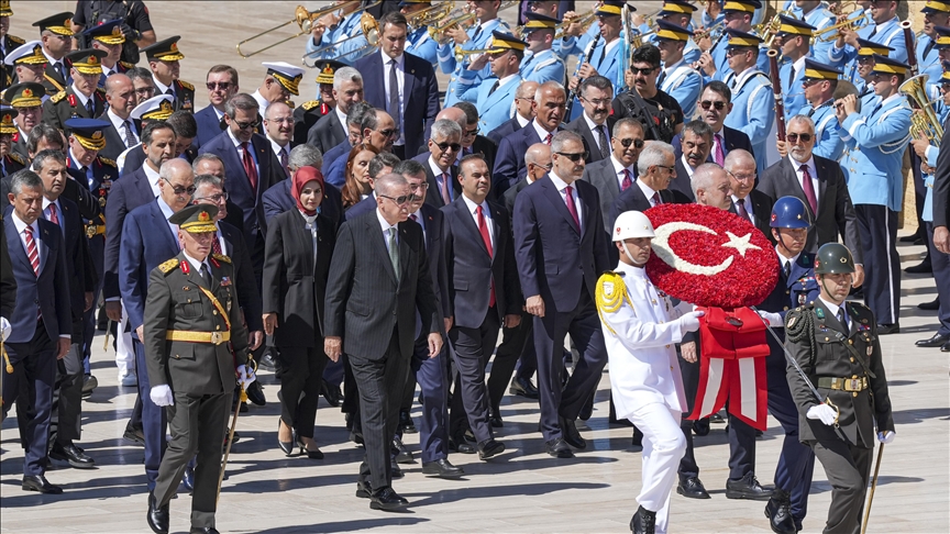Siyasilerden 30 Ağustos Zafer Bayramı mesajları