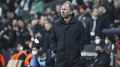 Beşiktaş'ta teknik direktörlük görevine Sergen Yalçın getirildi