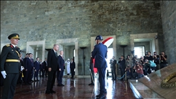 Cumhurbaşkanı Erdoğan başkanlığındaki devlet erkanı Anıtkabir'i ziyaret etti