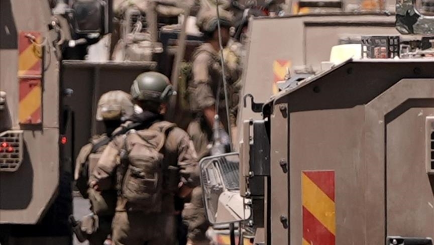 Un ex-général israélien renonce à se rendre en Afrique du Sud par peur d’être arrêté pour crimes à Gaza