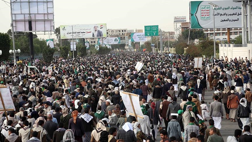 اليمن.. مئات الطلاب يتظاهرون تنديدا بعدوان إسرائيل على غزة وصنعاء