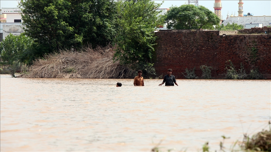 Torrential rains, floods kill another 16 in northeastern Pakistan