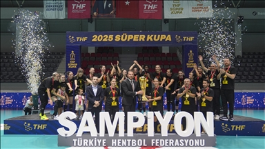 Hentbol Kadınlar Süper Kupa'sının sahibi Bursa Büyükşehir Belediyespor oldu