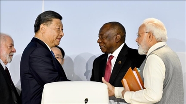 Xi naglasio "strateške, dugoročne" veze s Indijom, Modi obećao saradnju s Kinom
