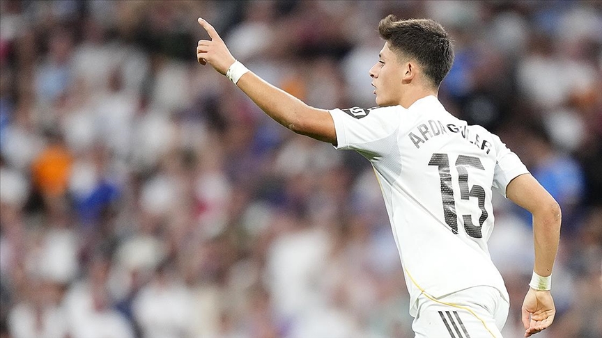 LaLiga'da Real Madrid, Arda Güler'in gol attığı maçı kazanarak zirveye çıktı