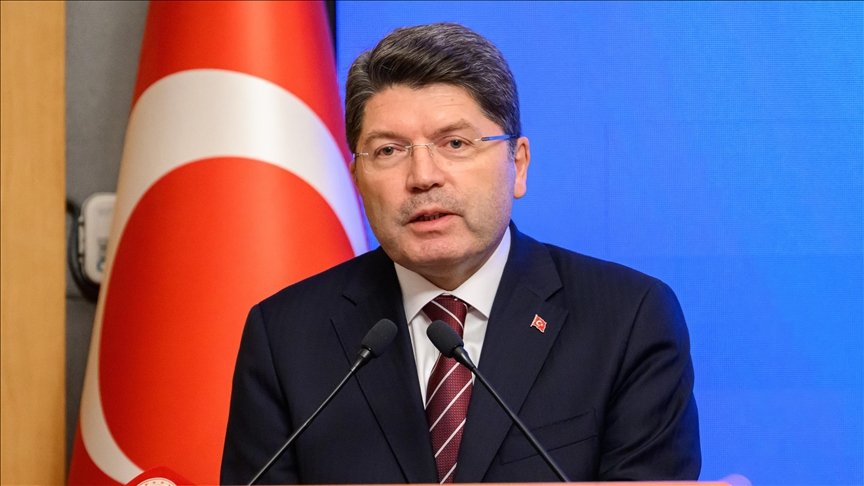Adalet Bakanı Tunç: Yeni adli yılımızın ülkemize, milletimize ve adalet camiamıza hayırlı olmasını temenni ediyorum