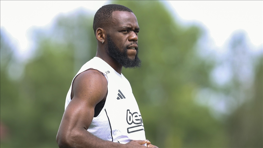 Beşiktaş Kulübü, Jean Onana'yı Genoa'ya kiraladı