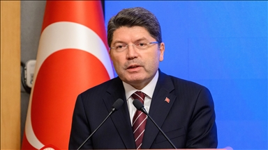 Adalet Bakanı Tunç: Yeni adli yılımızın ülkemize, milletimize ve adalet camiamıza hayırlı olmasını temenni ediyorum