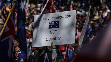 Immigration brings 'benefits' to Australia, says premier amid anti-immigration rallies