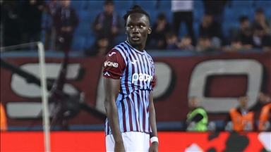 Trabzonspor, Fransız futbolcu Batista Mendy'yi Sevilla'ya kiraladı