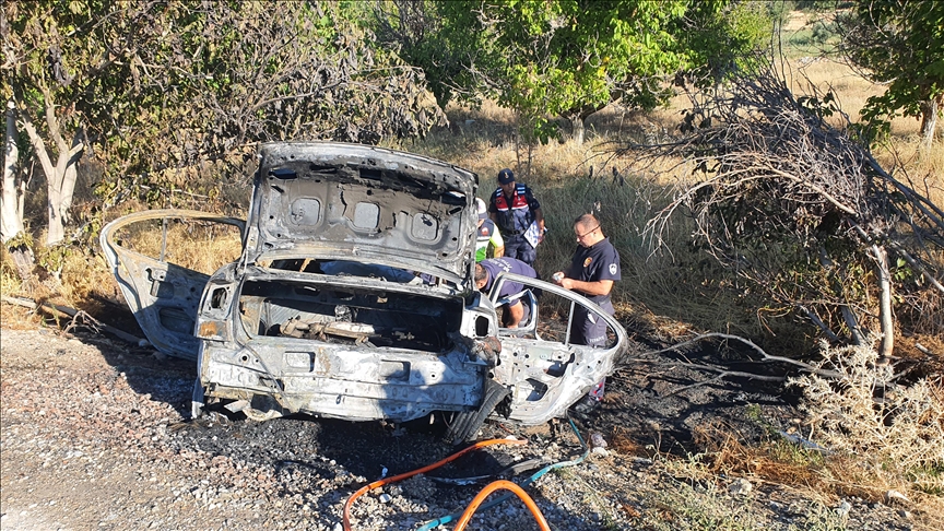 Li Manîsayê du otomobîl li hev qelibîn, di qezayê da 3 kes mirin, 2 kes jî birîndar bûn