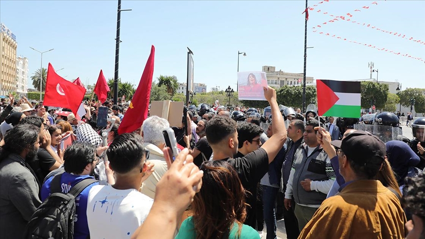 تونس.. عاطلون عن العمل ينظمون "يوم غضب" للمطالبة بتوظيفهم