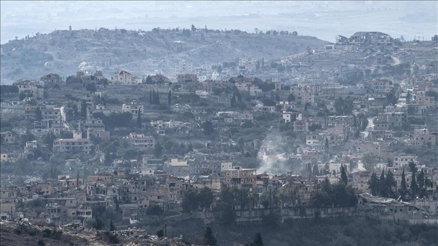 إسرائيل تفجر منزلا خلال توغلها في بلدة عيترون جنوب لبنان