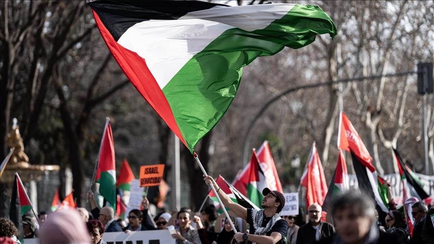 إسبانيا.. احتجاجات فلسطين تلاحق دراجين إسرائيليين في طواف "لافويلتا"
