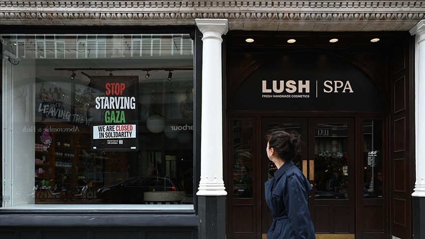 İngiliz kozmetik markası Lush'ın ülkedeki mağazaları, Gazze ile dayanışma için bir günlüğüne kapandı