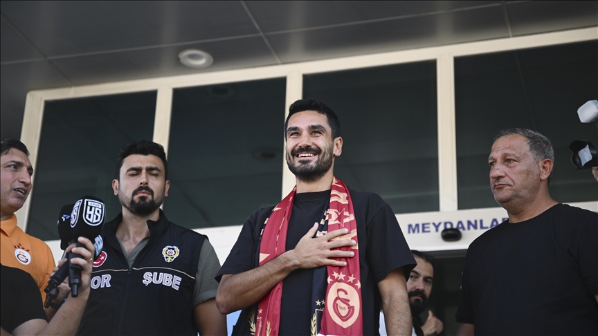 İlkay Gündoğan, Galatasaray'a transfer olmanın mutluluğunu yaşıyor