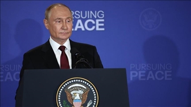 Poutine propose une rencontre avec Zelensky à Moscou
