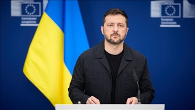 Zelenskyy reaffirms Ukraine will not cede territory, calls for binding security guarantees