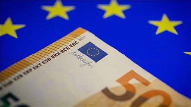 Bulgarian lawmakers vote down euro referendum proposal