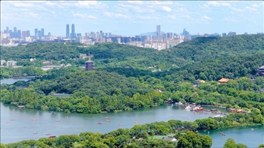 Hangzhou: Kineski "raj na zemlji" poznat po jezeru i historijskim hramovima