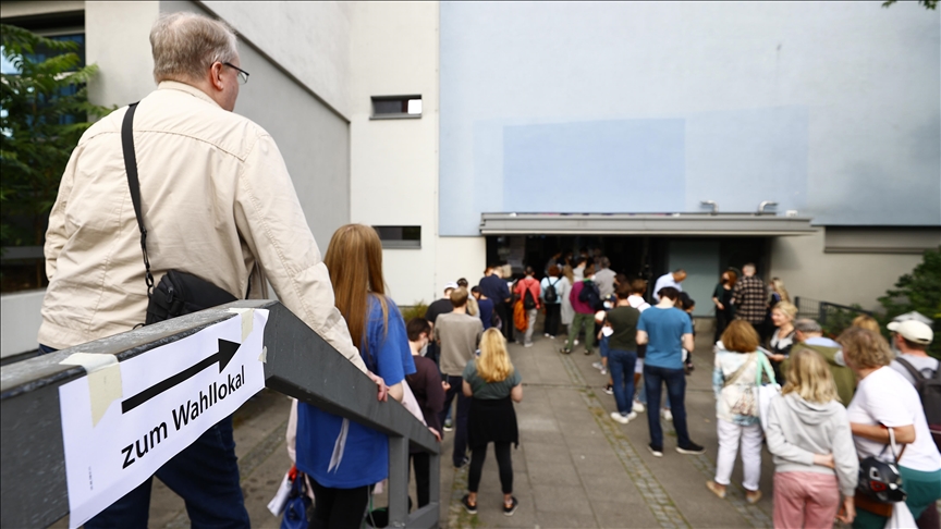 German authorities dismiss speculations after 7 far-right candidates die before local elections