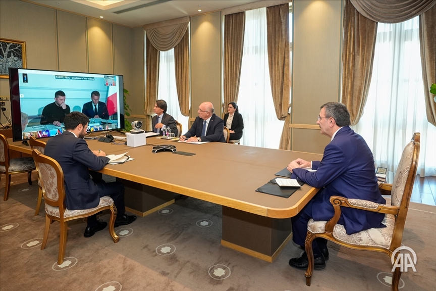 Le vice-président turc Yilmaz participe au « Sommet des dirigeants de la Coalition des volontaires »