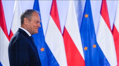 Poland’s premier says will not talk to anyone on his knees, after meeting between Polish-US presidents