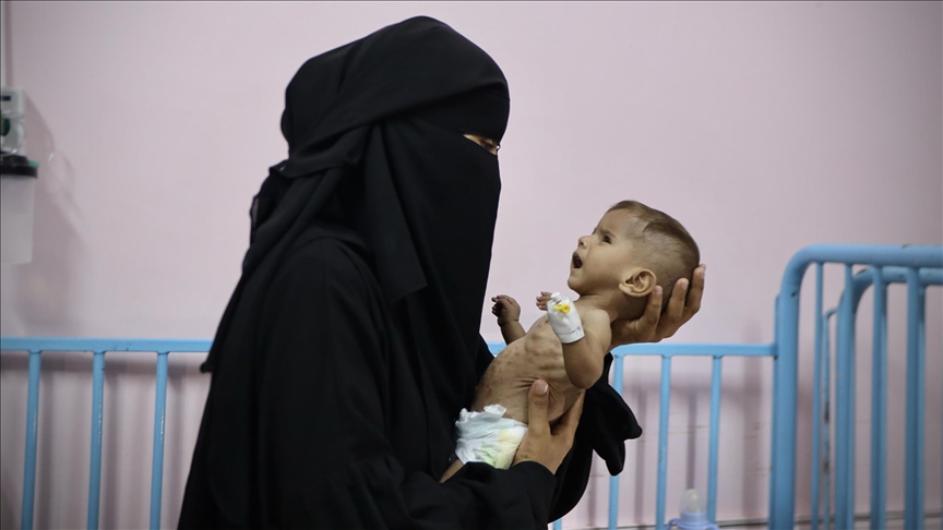 علي أبو عاذرة.. طفولته لم تشفع له أمام التجويع الإسرائيلي (تقرير)