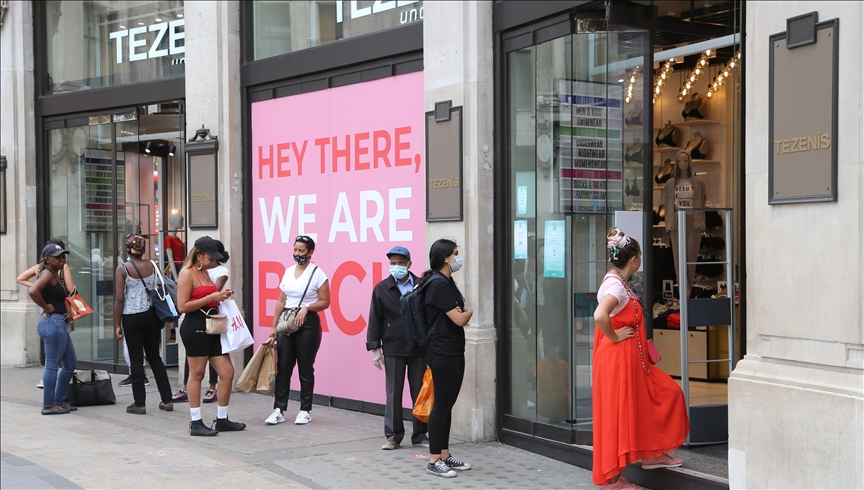 UK retail sales grow more than expected in July