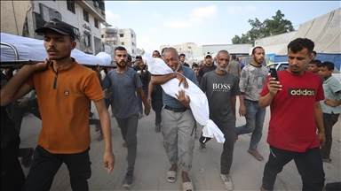 İsrail'in Gazze'ye düzenlediği saldırılarda son 24 saatte 69 Filistinli hayatını kaybetti