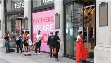 UK retail sales grow more than expected in July
