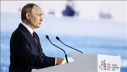 Poutine : aucune troupe étrangère nécessaire en Ukraine après un accord de paix