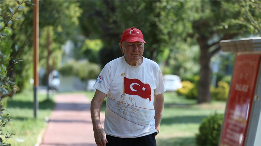 83 yaşındaki "Yüzyılın Atletinden" hareketsizlik tepkisi