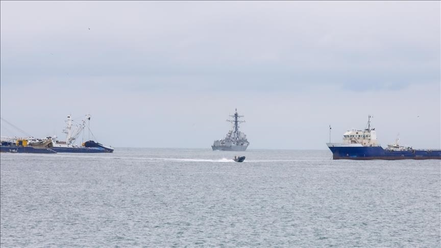 Venezuelan jets fly above US ship for second time: Report