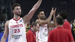 Türkiye defeats Sweden 85-79 to reach EuroBasket 2025 quarterfinals