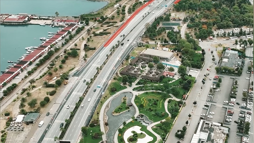 Bakan Uraloğlu: Trabzon'daki 100. Yıl Geri Dönüş Kavşağı'nı eylül ayı içinde hizmete açmayı planlıyoruz