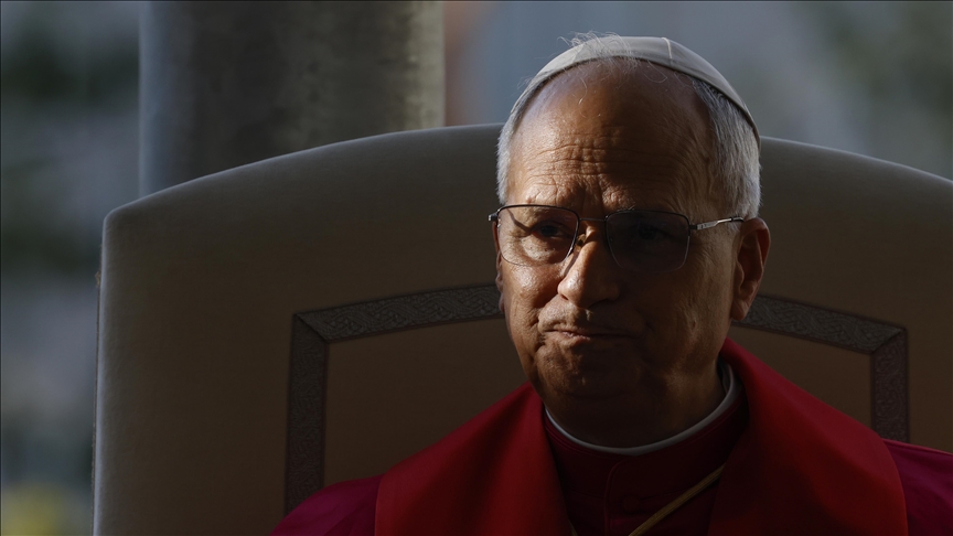 Pope Leo XIV urges peace in Mideast, Ukraine, worldwide