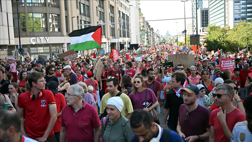 Tens of thousands march in Brussels to show solidarity with Gaza