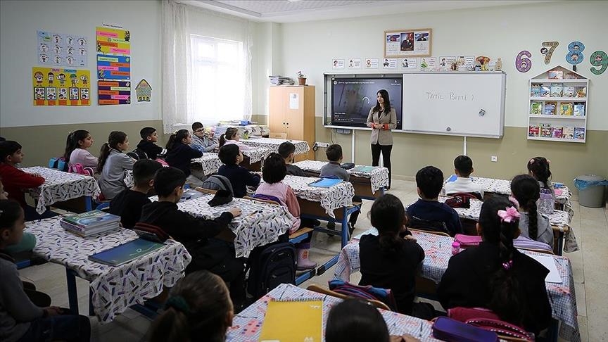Zengila dersa ewil a sala nû ya perwerde û hîndekariyê dê sibê lê bide