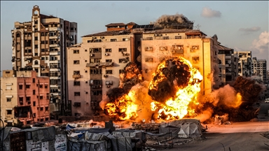 Israeli army bombs another high-rise building in Gaza City