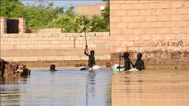 نزوح 581 أسرة وانهيار مئات المنازل جراء السيول بشرق وغرب السودان