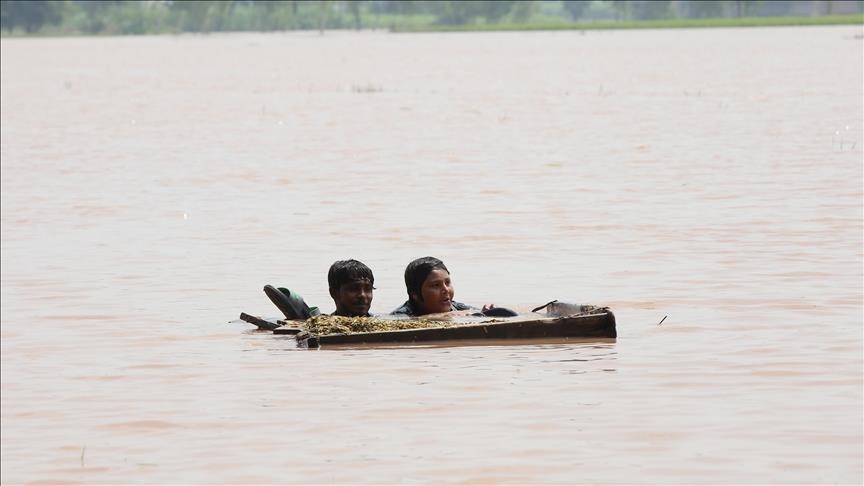 В пакистанской провинции Пенджаб из-за угрозы наводнения эвакуированы 25 тысяч человек