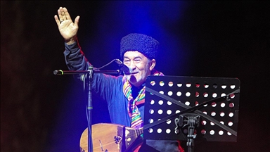 Dombra sanatçısı Arslanbek Sultanbekov Kütahya'da konser verdi