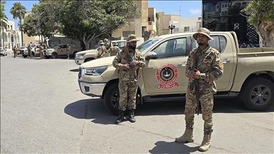 تحشيدات عسكرية بالعاصمة الليبية.. شبح حرب وجهود تهدئة 