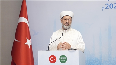 Diyanet İşleri Başkanı Erbaş Suudi Arabistan Hac ve Umre Bakanı Rabia'yla ortak basın toplantısında konuştu