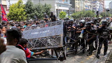 Nepal'de polisin hükümet karşıtı göstericilere ateş açması sonucu 19 kişi öldü