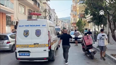 İzmir'de polis merkezine silahlı saldırıda 2 polis şehit oldu, 1 polis yaralandı
