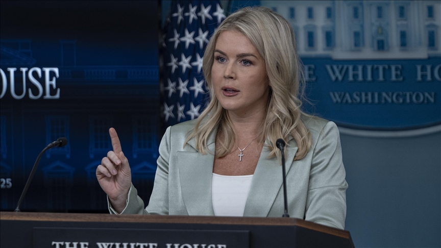 White House backs handwriting expert review of Epstein birthday letter
